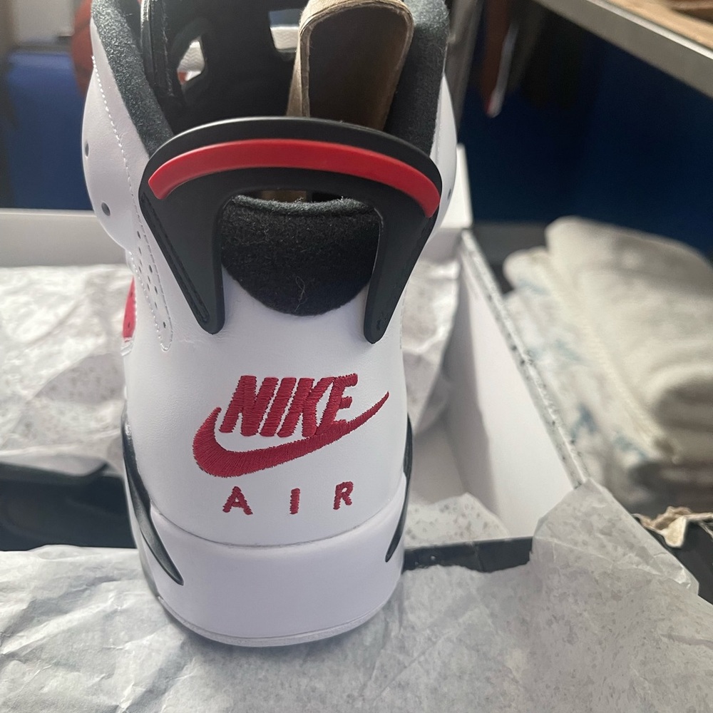 Brand new DS Air Jordan 6 Carmines men size 9